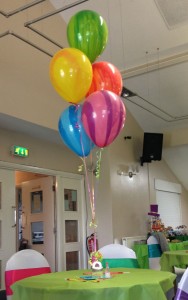 cluster of 5 balloons