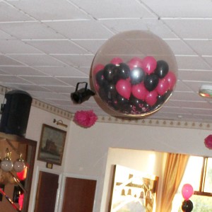 wedding party exploding balloon