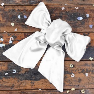 white-bow